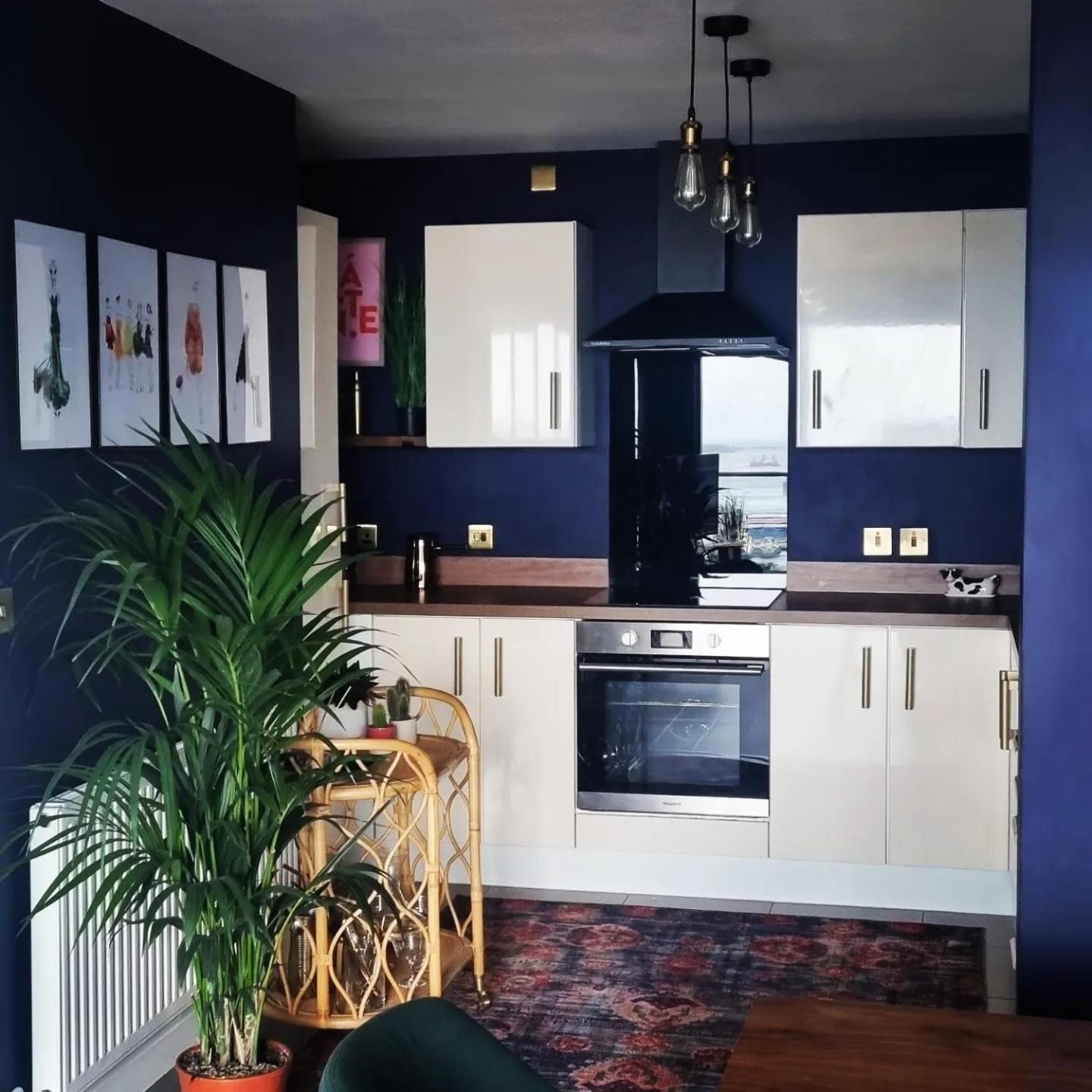 Homestay Sailortown - 4 Star Luxury